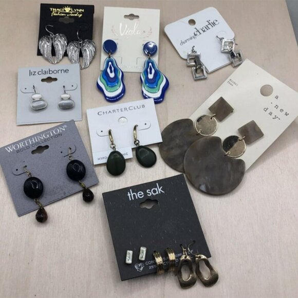 Lot 8 New Trendy Earrings Jewelry Mix Casual to Statement Dangle Long and Short - Picture 1 of 9